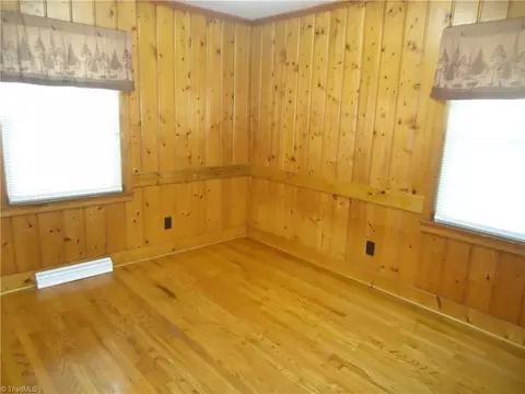 490 Main St S, Denton, NC 27239 photo 11