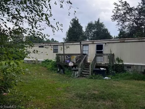 4809 Cameron Cir, Asheboro, NC 27205