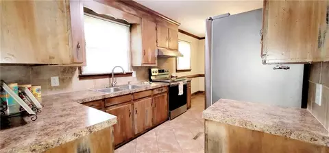 1741 Mitchell Rd, Pilot Mountain, NC 27041 photo 9