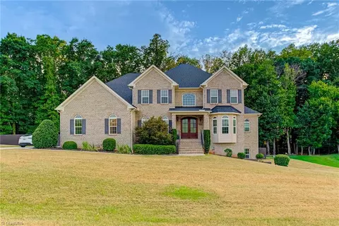 8519 Julina Dr, Oak Ridge, NC 27310