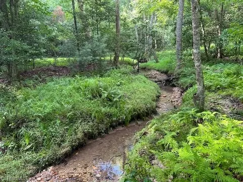 410 Sylvan Rd, Thurmond, NC 28683