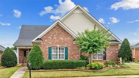 5839 Kenville Green Cir, Kernersville, NC 27284