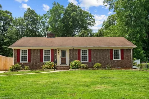 3021 Wellingford Dr, High Point, NC 27265