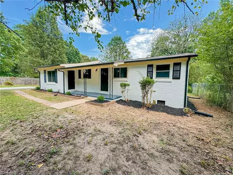245 Knox Rd, Mcleansville, NC 27301