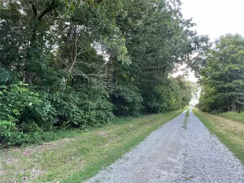 165 H L Palmer Rd, Lexington, NC 27292