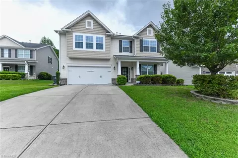 105 Hawick Ct, Kernersville, NC 27284