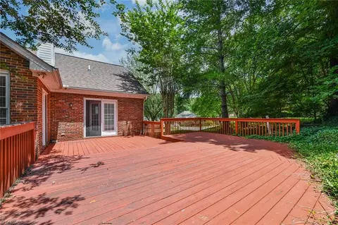 Exterior - 2504 Burch Pt, High Point, NC 27265 photo 6 of 8