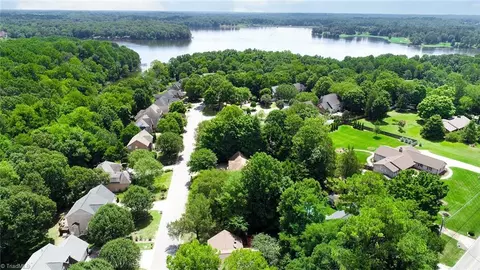 View/Area - 2504 Burch Pt, High Point, NC 27265 photo 2 of 4