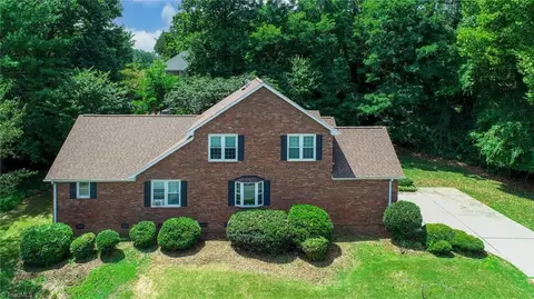 Exterior - 2504 Burch Pt, High Point, NC 27265 photo 3 of 8