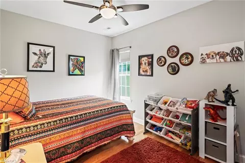 Bedroom - 6284 Queens Gate Ct, Clemmons, NC 27012 photo 6 of 6