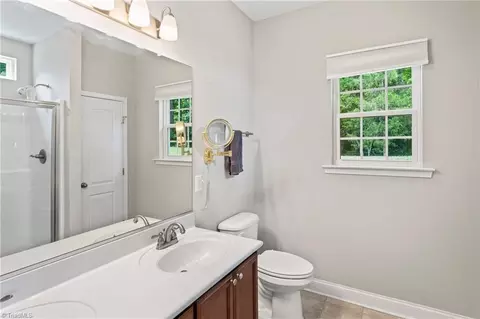 Bath - 6284 Queens Gate Ct, Clemmons, NC 27012 photo 2 of 2