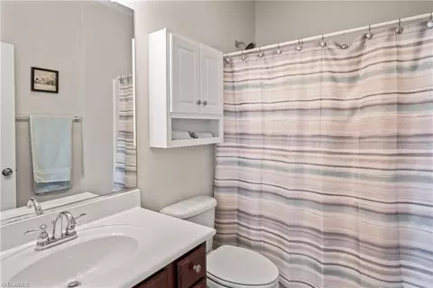 Bath - 6284 Queens Gate Ct, Clemmons, NC 27012 photo 1 of 2