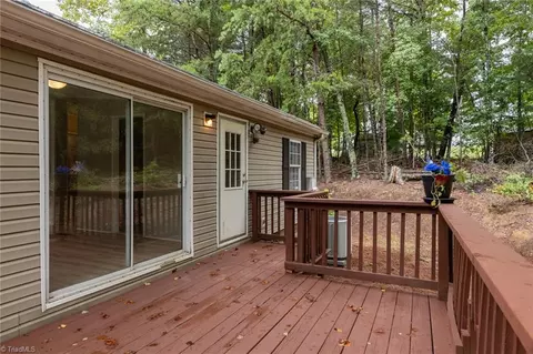 1025 Mabel Ln, Pinnacle, NC 27043 photo 27