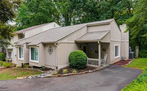224 Lamplighter Cir, Winston Salem, NC 27104