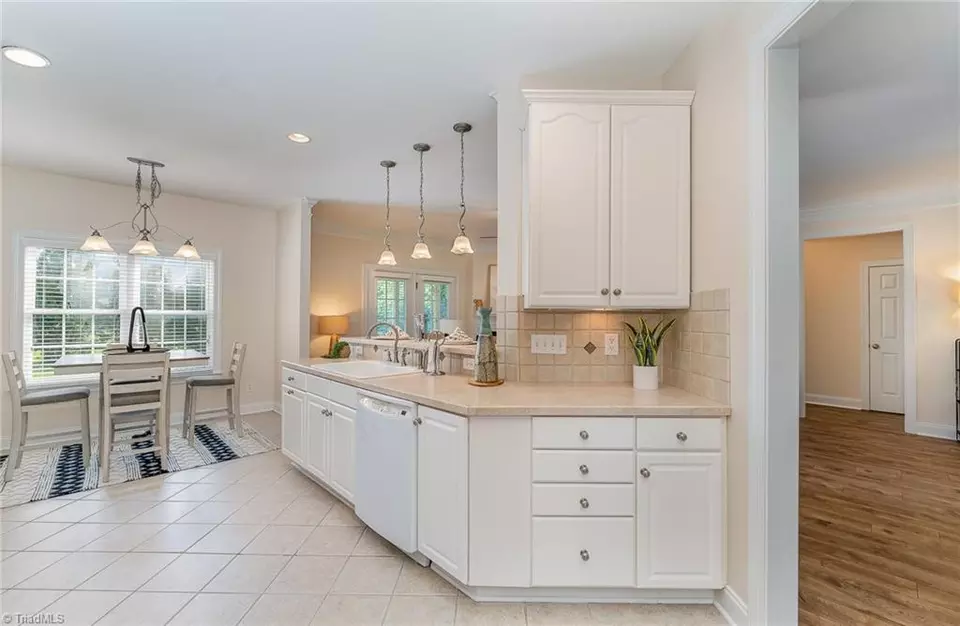 Kitchen - 7403 Greenlawn Dr, Summerfield, NC 27358 photo 4 of 4