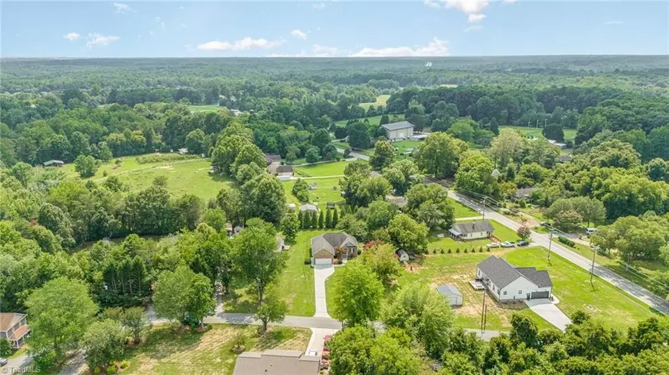 View/Area - 7403 Greenlawn Dr, Summerfield, NC 27358 photo 3 of 4