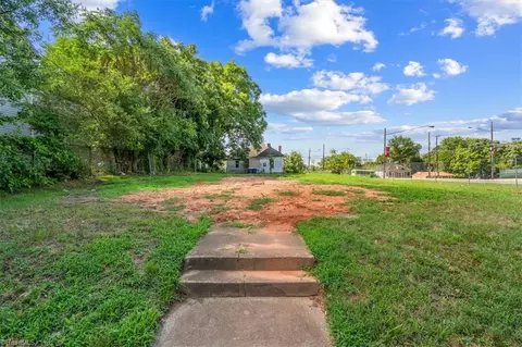 1408 4th St E, Winston Salem, NC 27101