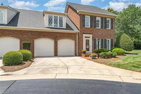 5400 Ridingate Ct, Greensboro, NC 27455
