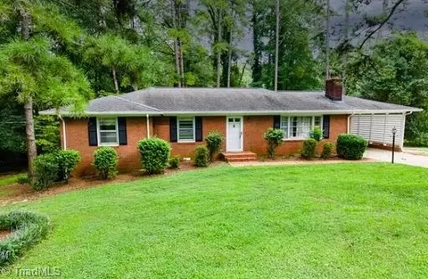 1623 Crescent Dr, Henderson, NC 27536