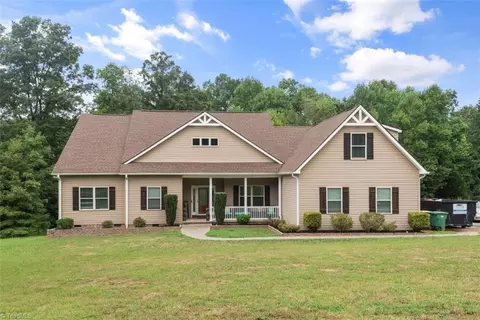 2088 Buckskin Trl, Boonville, NC 27011