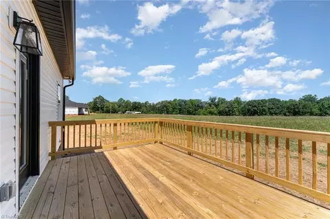 158 Galliher Rd, Harmony, NC 28634 photo 25