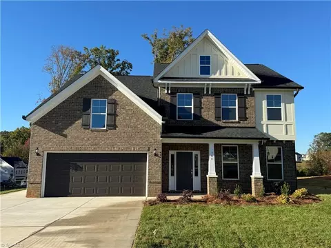 704 Fairmile Dr, Greensboro, NC 27455