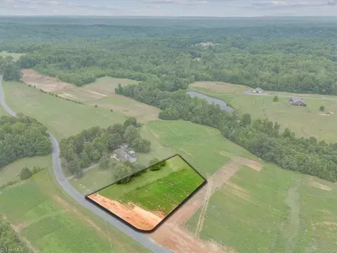 215 Pearson Farm Rd, Summerfield, NC 27358