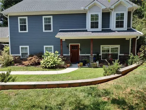 4232 Yeaton Glen Cir, Winston Salem, NC 27107