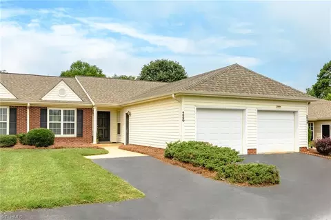 226 Troonsway Rd, Winston Salem, NC 27127