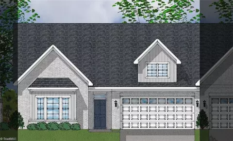 1120 Mary Olive St, Burlington, NC 27215