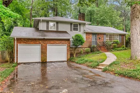 2920 Saint Claire Rd, Winston Salem, NC 27106
