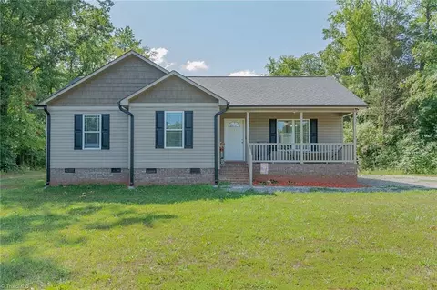 211 Rockcrusher Rd, Lexington, NC 27292