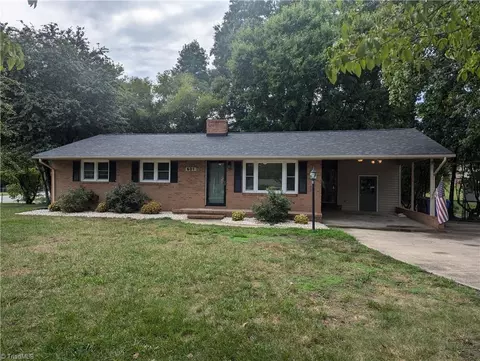 601 Oakhurst St, Kernersville, NC 27284
