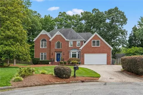 2800 Billington Way, Jamestown, NC 27282