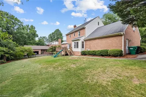 Exterior - 1613 Heathcliff Rd, High Point, NC 27262 photo 3 of 8