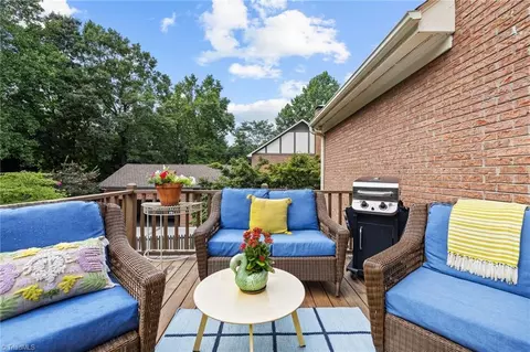 Exterior - 1613 Heathcliff Rd, High Point, NC 27262 photo 6 of 8