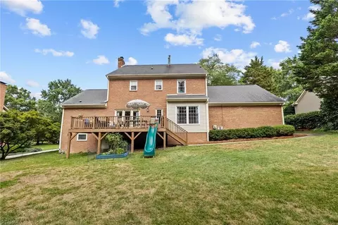 Exterior - 1613 Heathcliff Rd, High Point, NC 27262 photo 4 of 8
