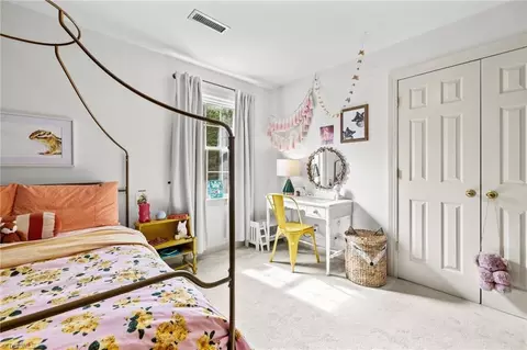 Bedroom - 1613 Heathcliff Rd, High Point, NC 27262 photo 6 of 10