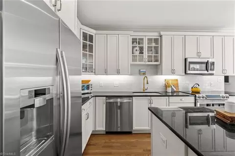 Kitchen - 1613 Heathcliff Rd, High Point, NC 27262 photo 2 of 5