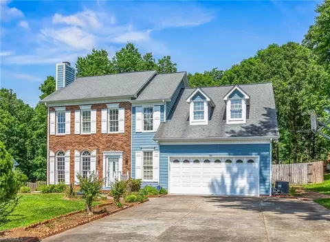 3327 Timberwolf Ave, High Point, NC 27265