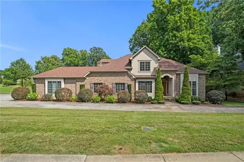 914 E Golf House Rd, Whitsett, NC 27377