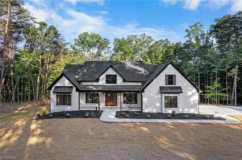 5530 5540 Pipe Stem Ln, Pfafftown, NC 27040