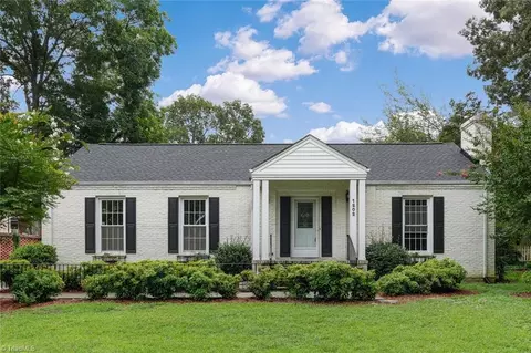 1202 Hawthorne Ln, Burlington, NC 27215