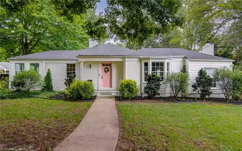 217 Avondale Dr E, Greensboro, NC 27403