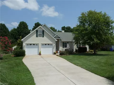 647 Spring Haven Dr, Randleman, NC 27317