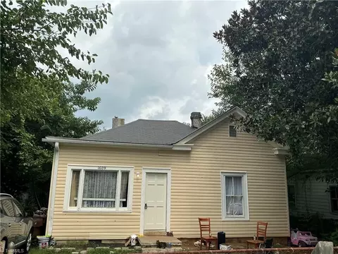 1609 Fowler Pl, High Point, NC 27260