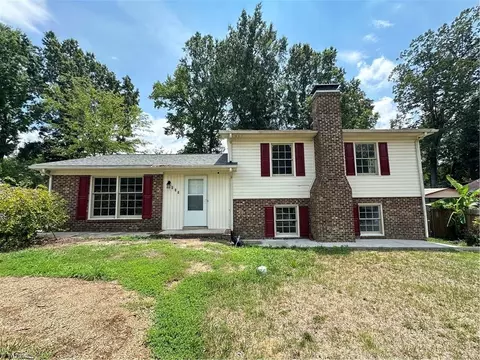 405 Montcastle Dr W, Greensboro, NC 27406