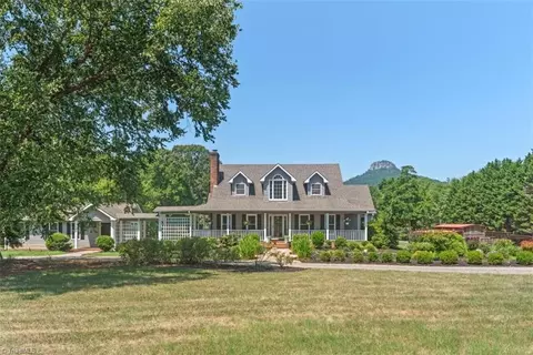 1110 Scenic View Dr, Pinnacle, NC 27043