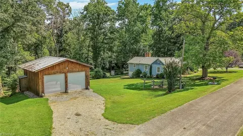 233 Walker Rd E, Elkin, NC 28621