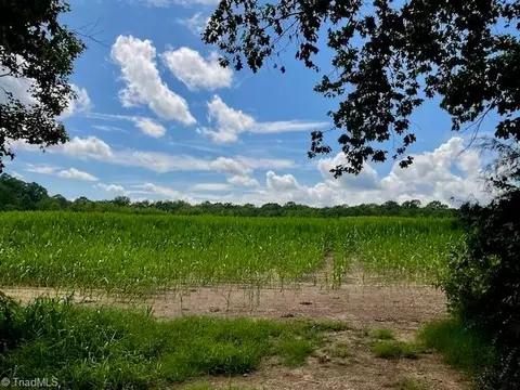 1832 Tysinger Rd, Denton, NC 27239